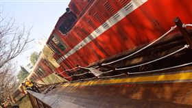 阿里山小火車,月台,意外,爆料公社,事故,欄杆,撞倒
https://www.facebook.com/photo.php?fbid=2037090229640266&set=g.451357468329757&type=1&theater&ifg=1