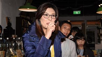 藍委嗆美豬「要國人吞精」！網全傻眼