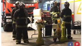 工作犬離世 消防員辦隆重葬禮（翻攝自The Dodo）