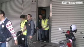 蘇澳警方破窗攻堅查獲詐騙機房（圖／翻攝畫面）