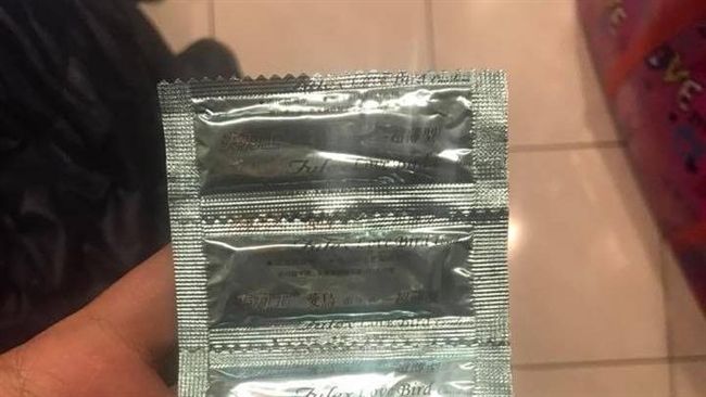 女友包包驚見避孕神物　網笑：賺翻了