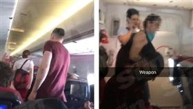 維珍航空13日一架飛往墨西哥坎昆的班機中，有一對男女佔用廁所「愛愛」，女子的叫春聲驚為天人，嚴重影響到其他乘客，空姐立刻上前處理，並請兩人離開，沒想到他們走出來後，全機乘客竟不斷歡呼和鼓掌，如「迎接英雄」回歸般熱烈。（圖／翻攝自太陽報）