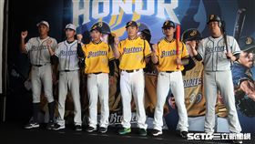 中信兄弟新球衣發表會。（圖／記者王怡翔攝）