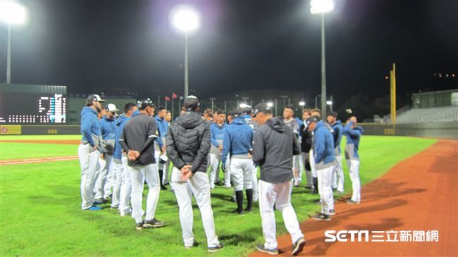王溢正5局鎖獅　桃猿熱身賽4戰3勝