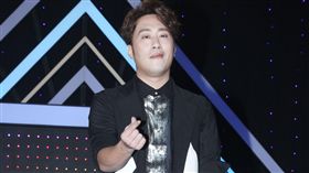 華視「天生王牌」第二季節目首錄多了「兒童歌唱比賽」項目，除主持人：余天、賀一航外余祥銓、米可白同時加入主持行列。（記者邱榮吉/攝影）