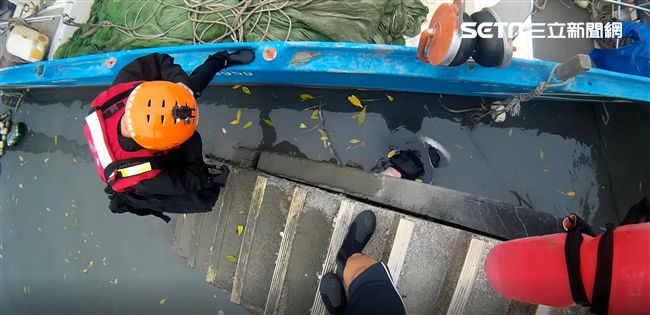 淡水捷運站驚見浮屍？　遊客嚇傻報案