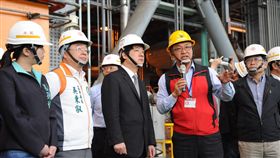 行政院長賴清德視察林口發電廠。（圖／行政院提供）