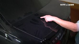 停車場施工未告知　賓士慘變大花臉