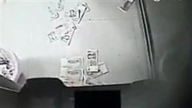 提款機,故障,ATM,噴錢,鈔票,大陸,浙江,寧波　圖／翻攝自看看新聞