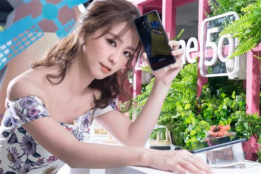 業配)超廣角四鏡頭!ASUS ZenFone 5Q即起搶先在台上市