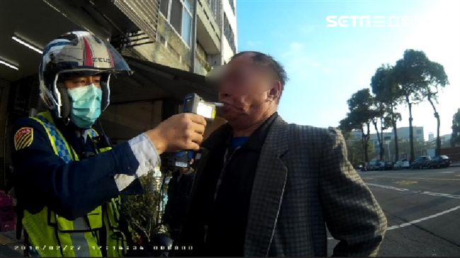 他酒後超「盧小！」被警抓還撂人助陣