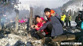 惟毅、任祐成主持《愛玩客》，赴日本長野體驗傳統習俗火祭