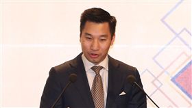 美亞太副助卿黃之瀚出席美國商會謝年飯美國國務院東亞暨太平洋事務局副助卿黃之瀚（Alex Wong）21日晚間在台北出席美國商會2018年度謝年飯晚宴，黃之瀚也是美國通過台灣旅行法後首名訪台官員。中央社記者謝佳璋攝　107年3月21日