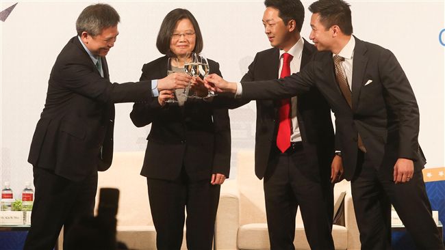 美高官與蔡英文同台　陸外交部氣炸