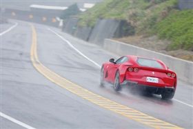 情迷義大利Ferrari 812 Superfast／車訊網