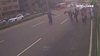 運將發揮父愛　急抱昏倒女高中生奔醫