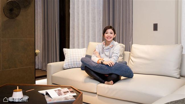 女藝人「工業風紐約公寓宅」公開！