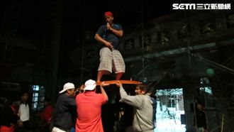 原住民歡唱　人工升降舞台打造巨星範