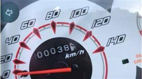 機車,儀錶板,黑油,機油,爆廢公社　圖／翻攝自爆料公社