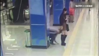 等地鐵顧滑手機　色狼偷窺裙底都不知