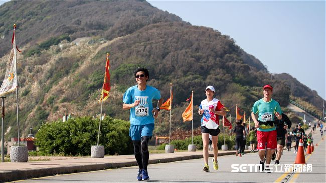 堪稱「最硬路跑」多圖讓你看北竿超馬