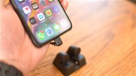 iPhone,Elevation Lab,CordDock,充電座,手機,充電