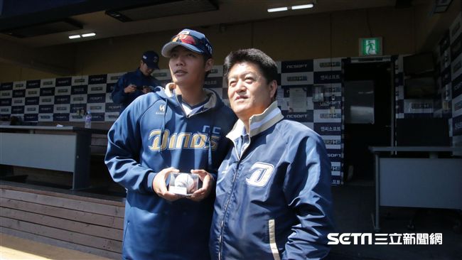 林佳龍昌原開球　恐龍止敗要靠王維中