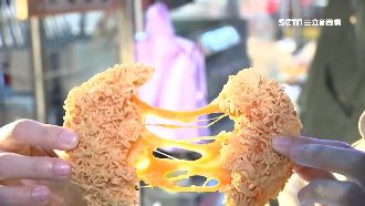 混搭新滋味！炸泡麵餅超夯日銷百個