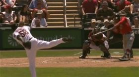 ▲紅襪貝茲雙響砲。（圖／翻攝自比賽畫面）