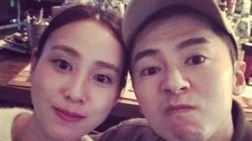 李國毅深夜「放閃」！甜蜜貼頭合照　女主角是《如朕》的她（圖／翻攝自李國毅Instagram）