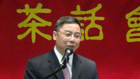 台旅法生效  中駐美公使：一中不容交易中國駐美公使李克新表示，近來中美關係出現雜音，有人試圖打台灣牌抑制中國發展。台灣旅行法違反「一中原則」與三公報，一中原則是兩岸與中美關係政治基礎，不容做交易。中央社記者江今葉華盛頓攝  107年3月26日