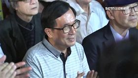 陳水扁為兒子陳致中初選站台，違反中監保外就醫規定。