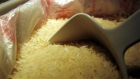 白米 米飯
https://www.flickr.com/photos/waytru/548571403/in/photolist-QtzaD-77x7Dh-4N9qgR-77tbL6-wEKzm4-22CPpwE-5a9q3W-8g9Y1r-bLYPik-fcN3x9-5a5bkn-e4GHpN-5a9nqL-99jLsS-6J8jFz-81fTAp-eAa2W-5a5a8v-4kuxPG-6Y