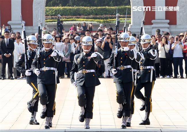 陸軍儀隊。（記者邱榮吉/攝影）
