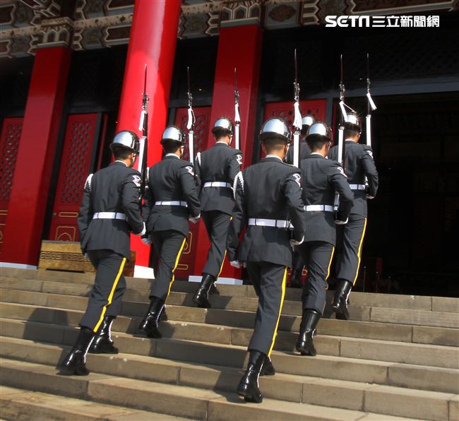 陸軍儀隊。（記者邱榮吉/攝影）