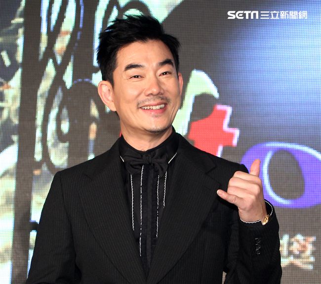 任賢齊公佈「最受歡迎男、女歌手」入圍名單。（記者邱榮吉/攝影）