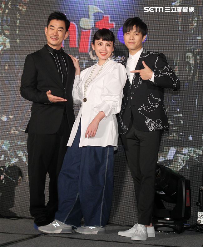 2018 hito流行音樂獎頒獎典禮啟動儀式記者會，任賢齊（啟動儀式嘉賓）、魏如萱、韋禮安開場。（記