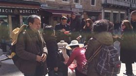 義大利,威尼斯,陸客,古蹟,泡麵,噴泉,餐具,洗澡（圖/翻攝自Il Gazzettino）