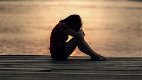 孤獨,寂寞,傷心_pixabay