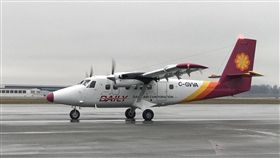 德安衝出跑道飛機修復  農曆年前營運德安航空2016年10月引進的一架DHC-6-400新機，去年4月在蘭嶼衝出跑道並撞上護欄受損，送到加拿大原廠維修，預定17日至20日飛回台灣，農曆年前可重新加入營運。（德安航空提供）中央社記者汪淑芬傳真  107年1月11日