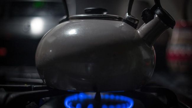 水煮沸後有茶垢　水公司：無礙健康