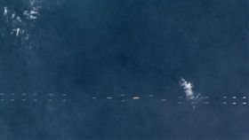 遼寧艦隊在南海軍演陣容龐大_路透