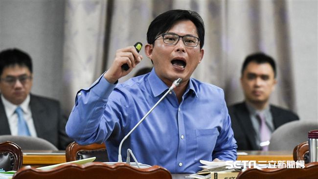 核二跳機　黃國昌：台電董事長下台