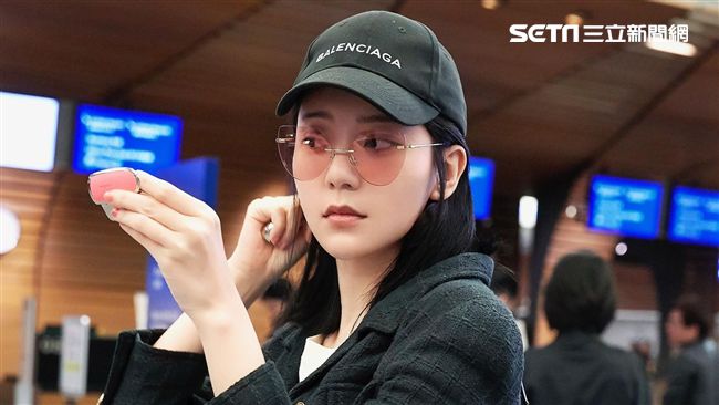 女星不顧形象機場狂奔　只為一碗河粉