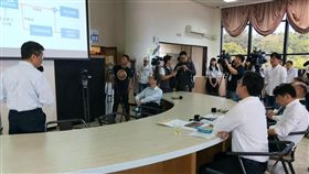 黃國昌、徐永明前往核二勘查 圖／翻攝自臉書