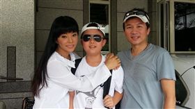 孫鵬、孫安佐、狄鶯
圖／翻攝自狄鶯臉書