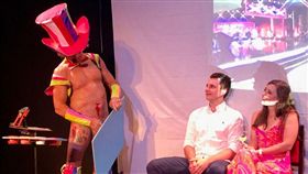 裸體,藝術家,陰莖,畫畫,澳洲,Pricasso／翻攝推特