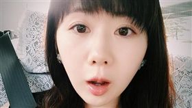 ▲福原愛直播後脫口說出「阿娘威！」笑翻網友。（圖／翻攝自臉書）