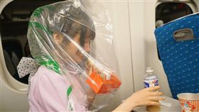 16:9
桃乃木香奈怕噎著還不忘喝口飲料。（圖／翻攝自桃乃木香奈推特）