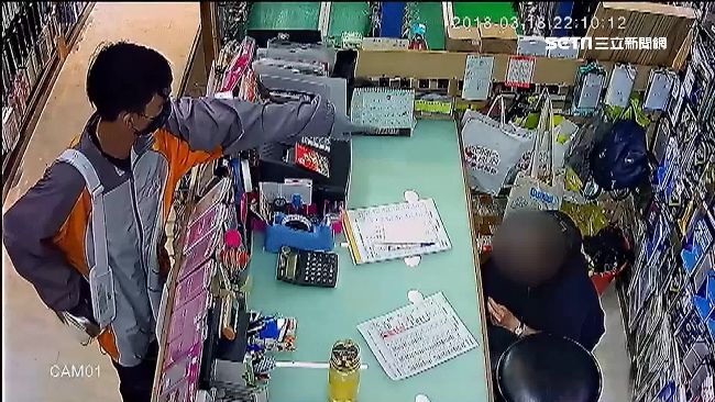 搶劫3C店急搬家！男自作聰明仍被逮